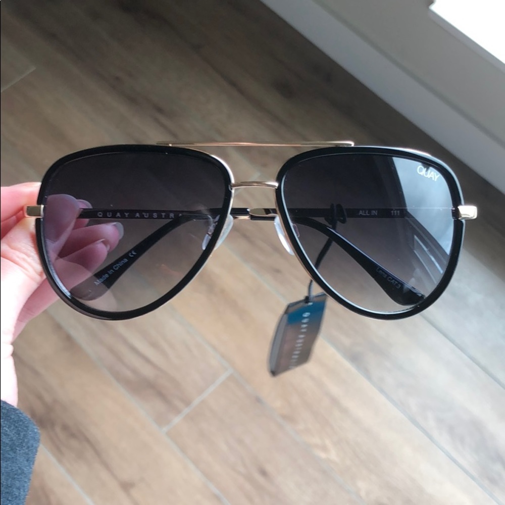 Oversized Quay Aviator sunglasses